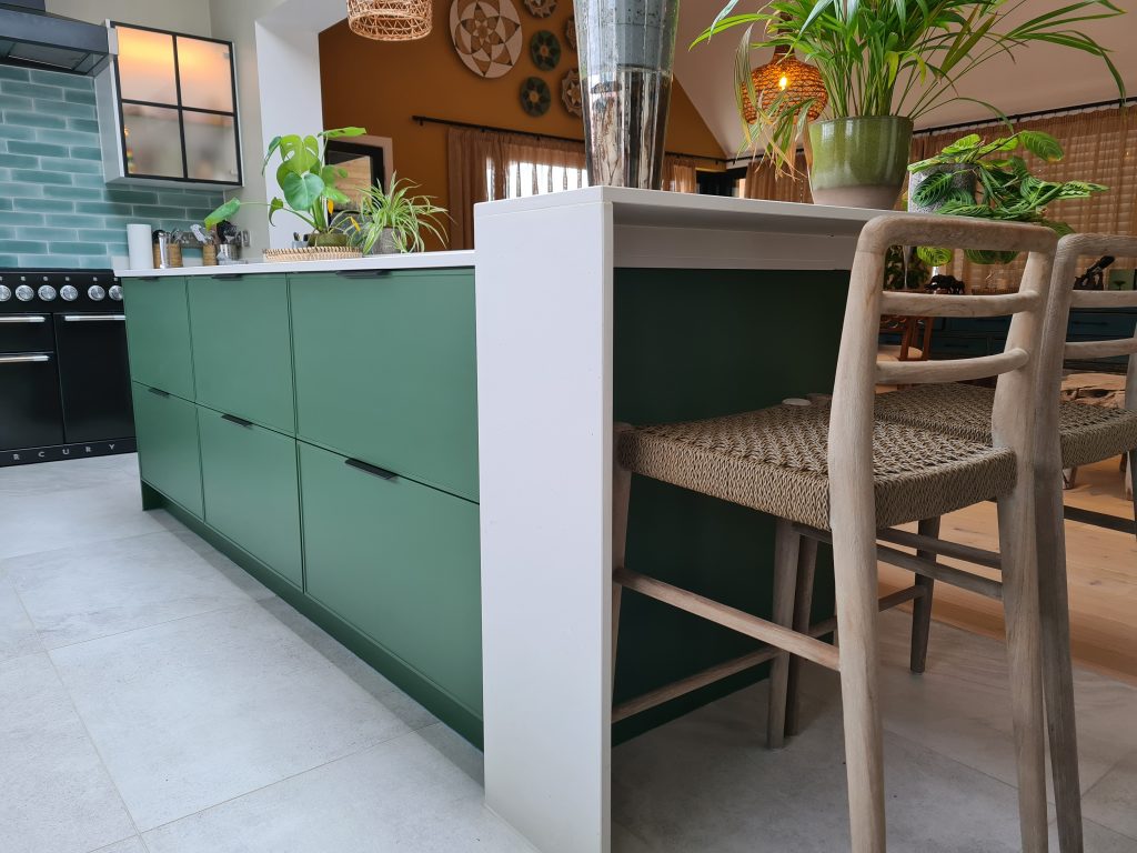 Kitchen Spraying Services Cornwall